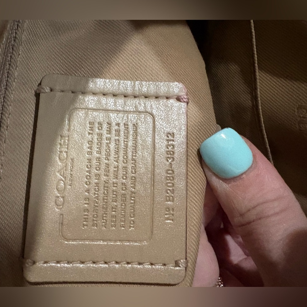 Coach Taylor Tan Leather Tote Bag - Picture 3 of 12